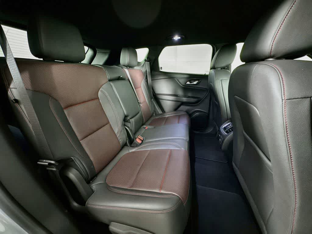 Thumbnail: 2025 Chevrolet Blazer - 33