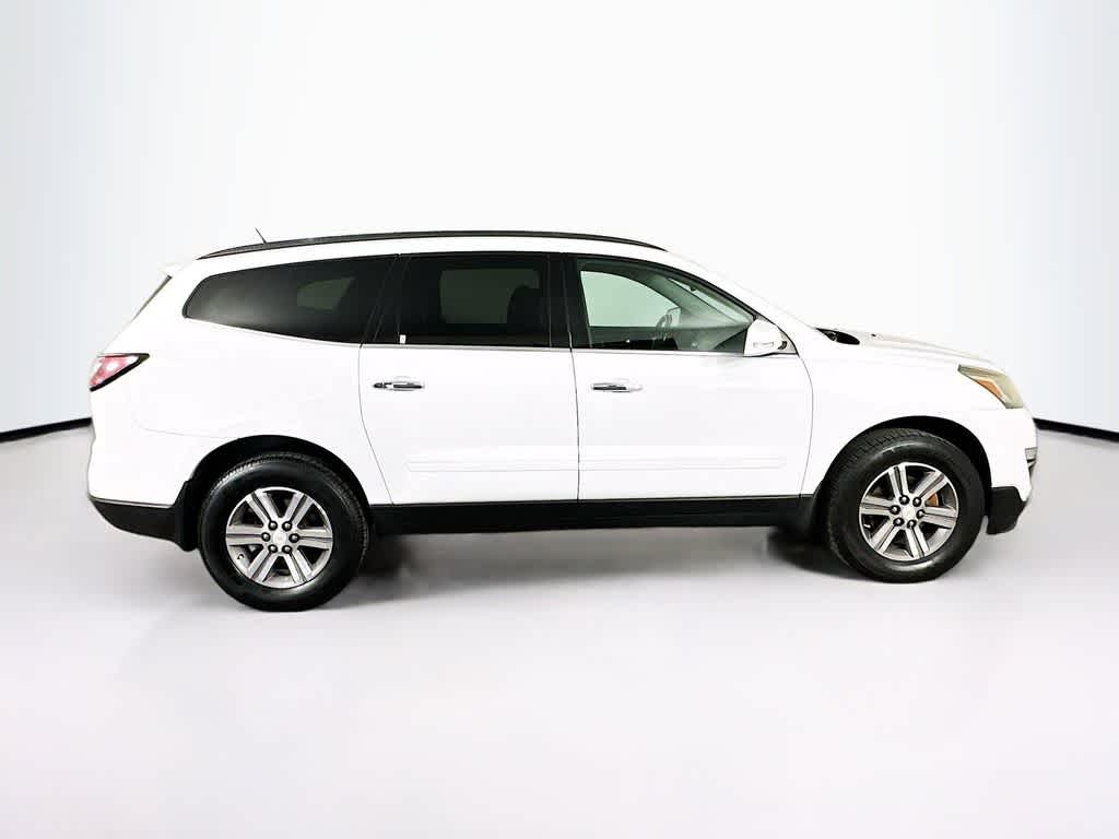 Thumbnail: 2017 Chevrolet Traverse - 26