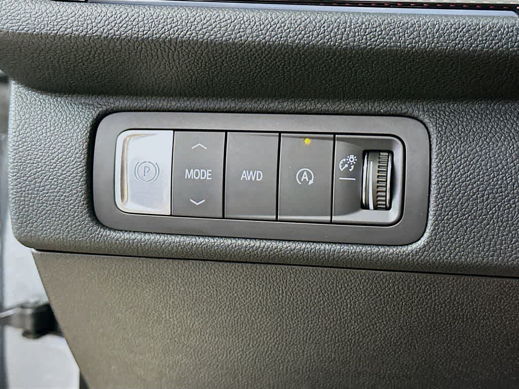 Thumbnail: 2025 Chevrolet Traverse - 27