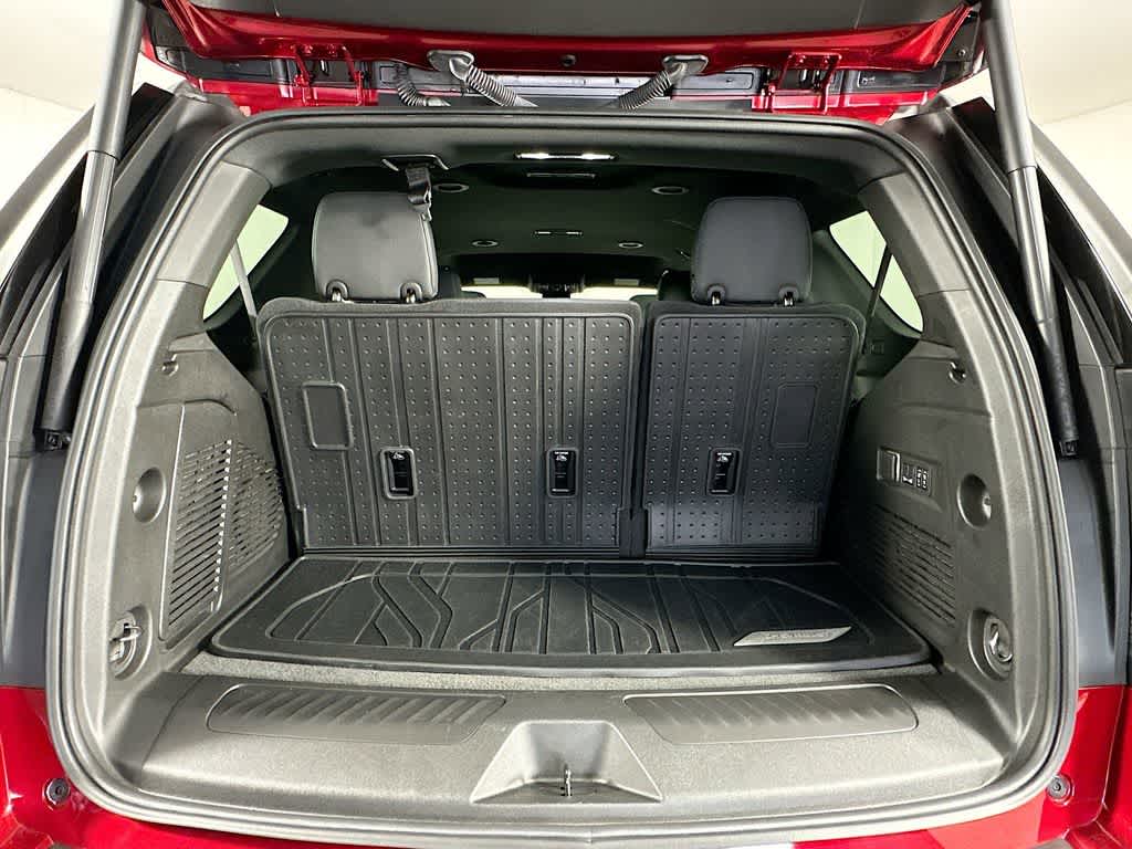 Thumbnail: 2025 Chevrolet Tahoe - 21