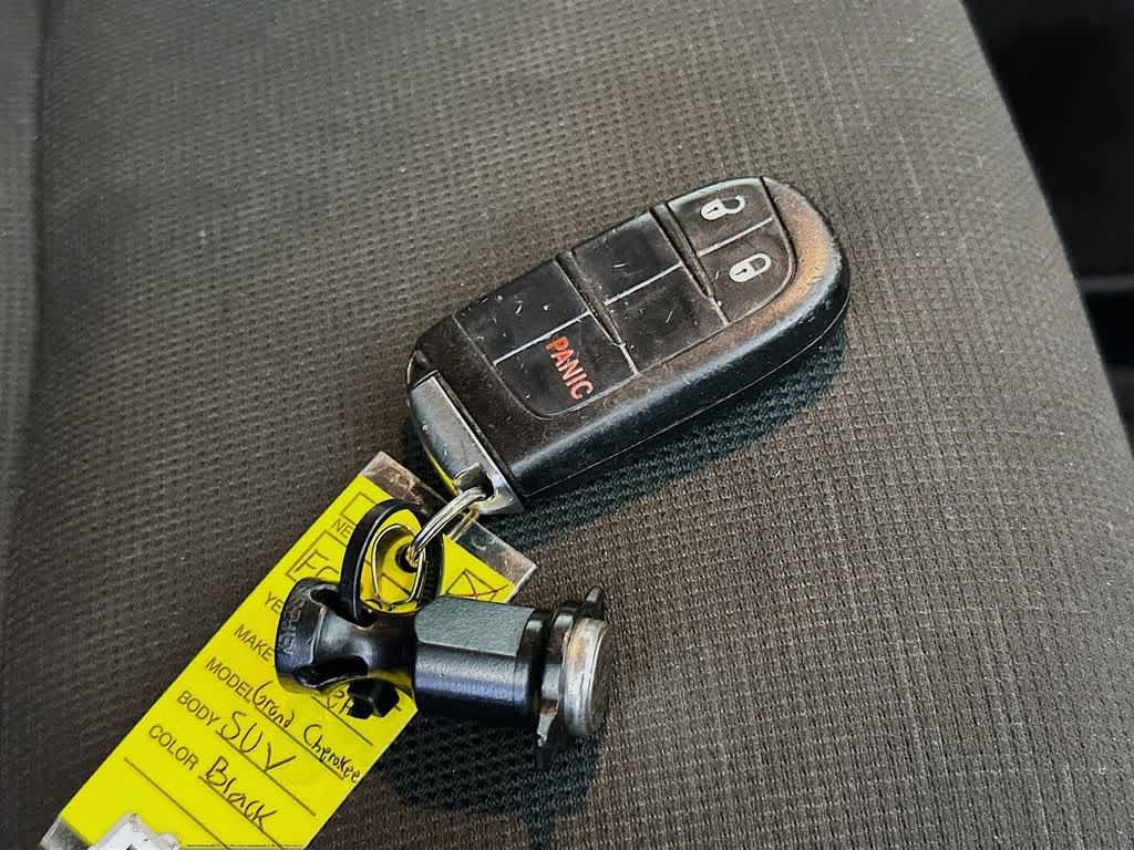 Thumbnail: 2015 Jeep Grand Cherokee - 22