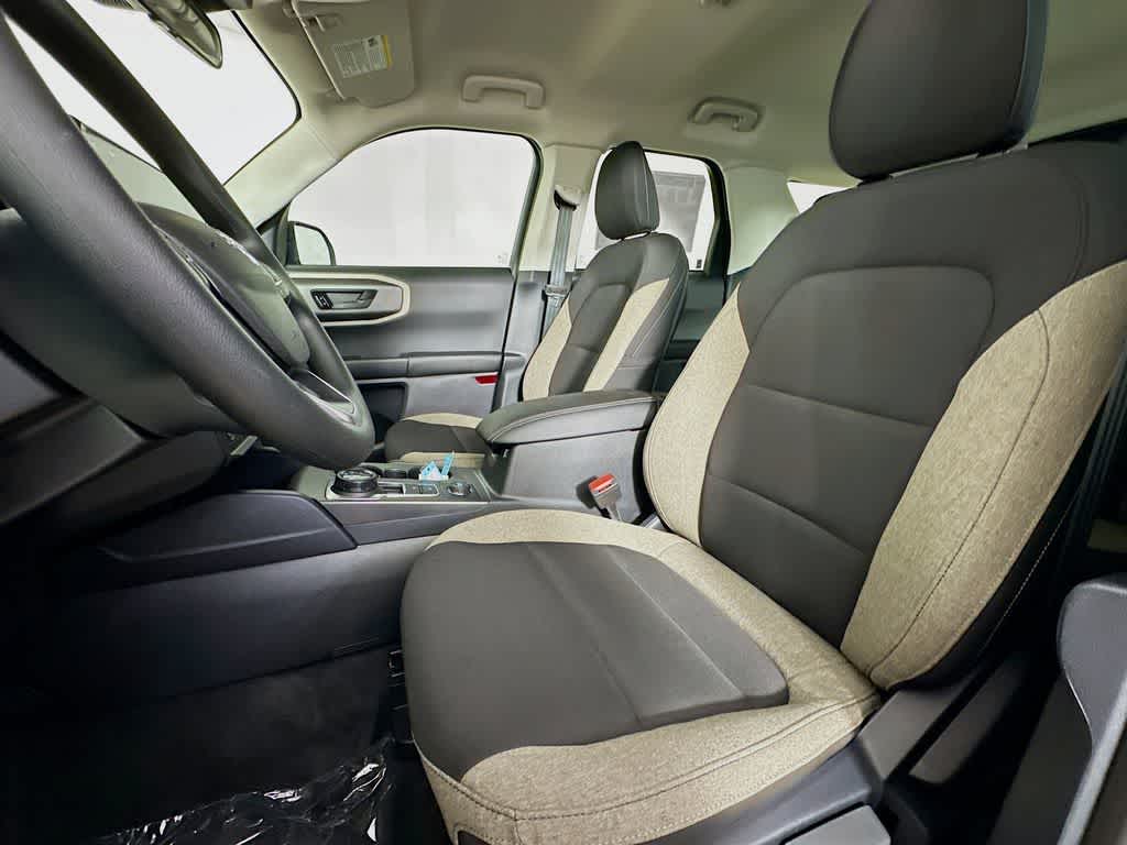 Thumbnail: 2025 Ford Bronco Sport - 12