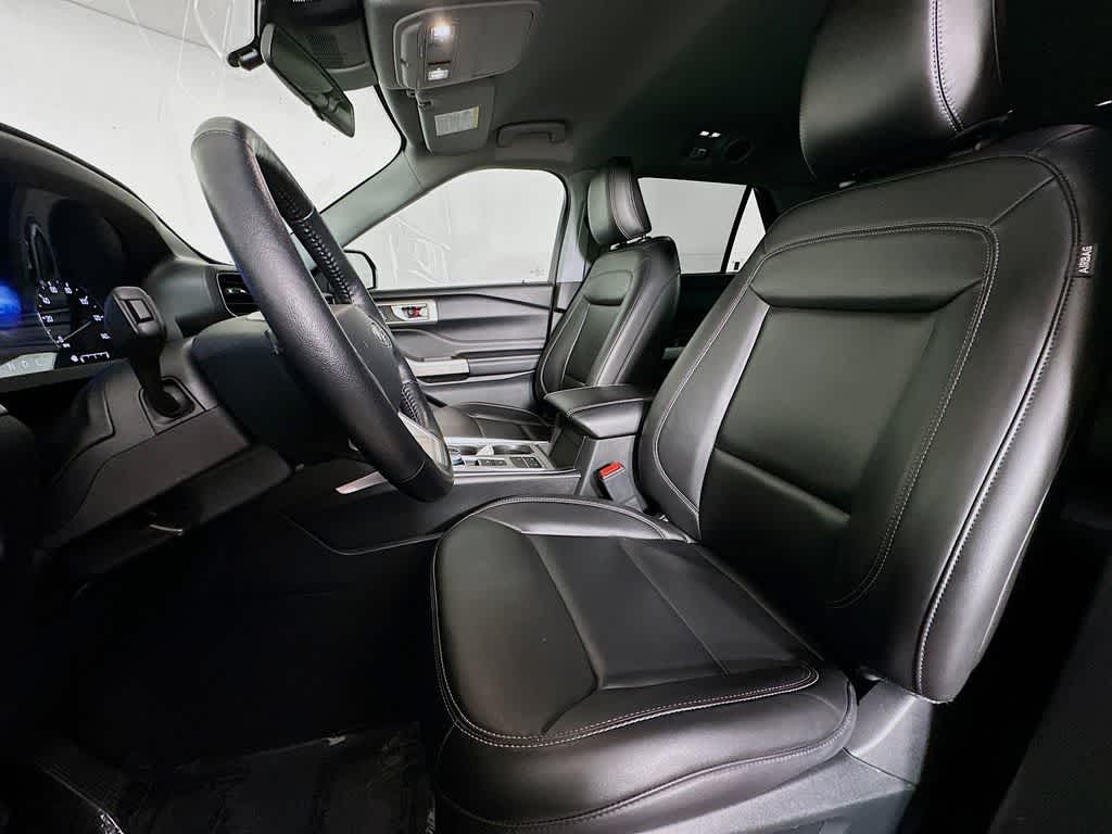 Thumbnail: 2022 Ford Explorer - 12