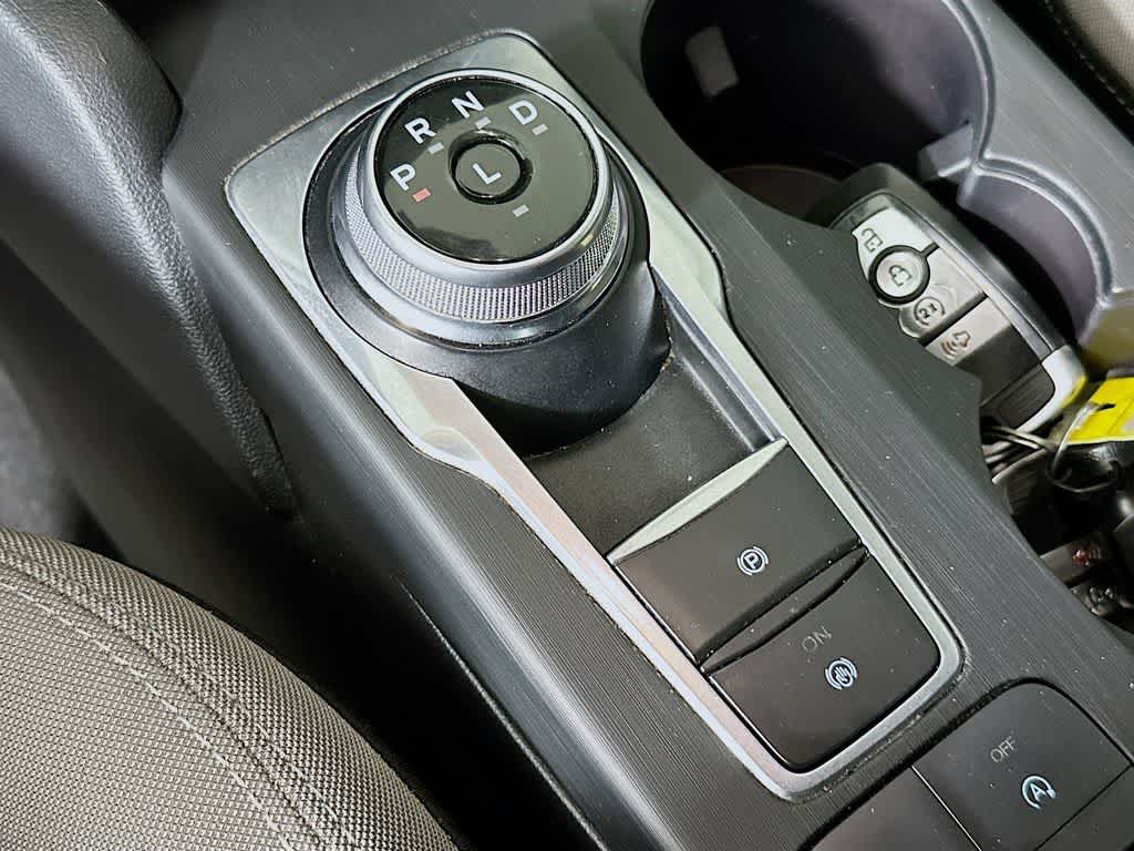 Thumbnail: 2022 Ford Escape - 18