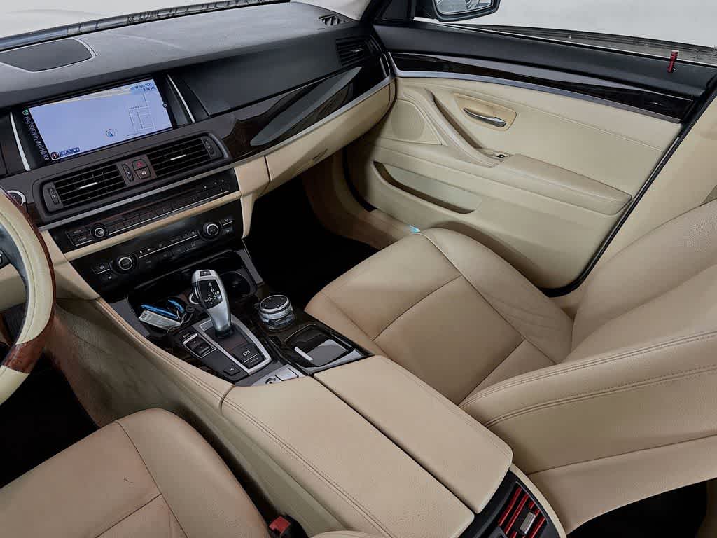 Thumbnail: 2015 BMW 5 Series - 11