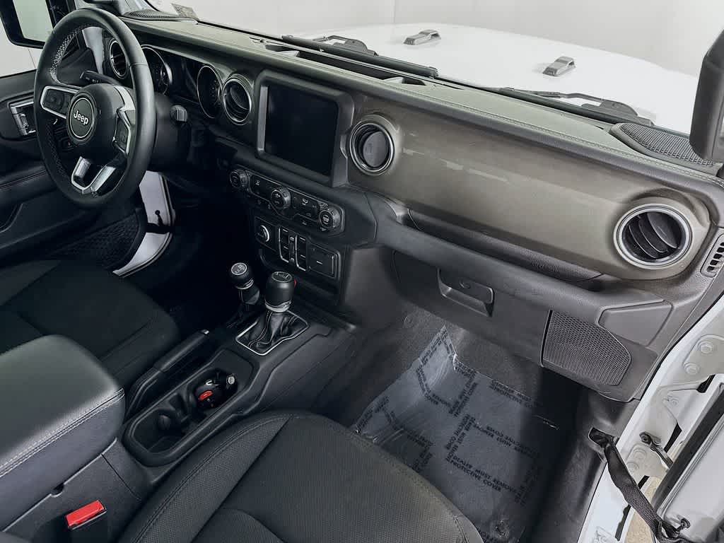Thumbnail: 2023 Jeep Gladiator - 32