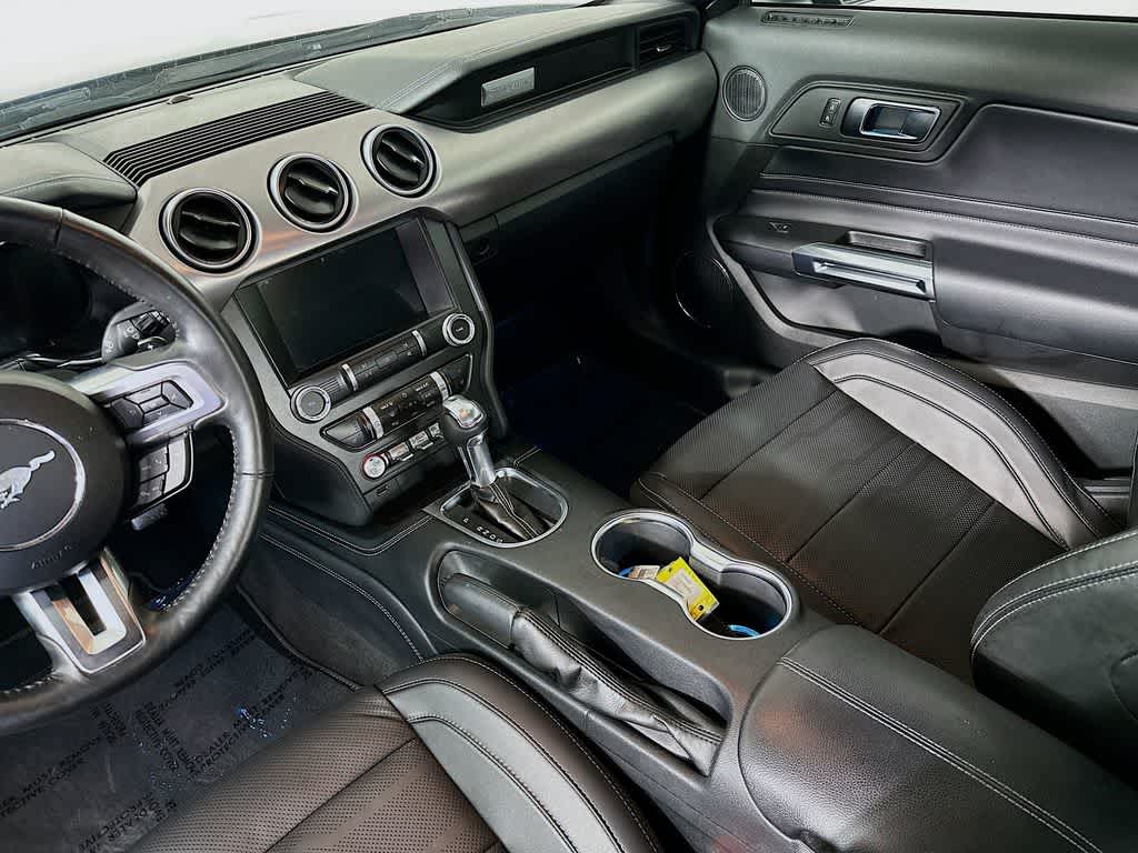 Thumbnail: 2022 Ford Mustang - 10