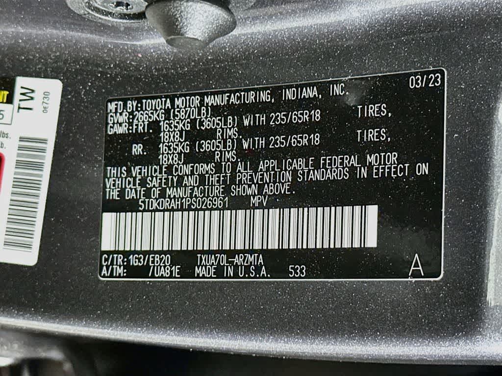 Thumbnail: 2023 Toyota Highlander - 23