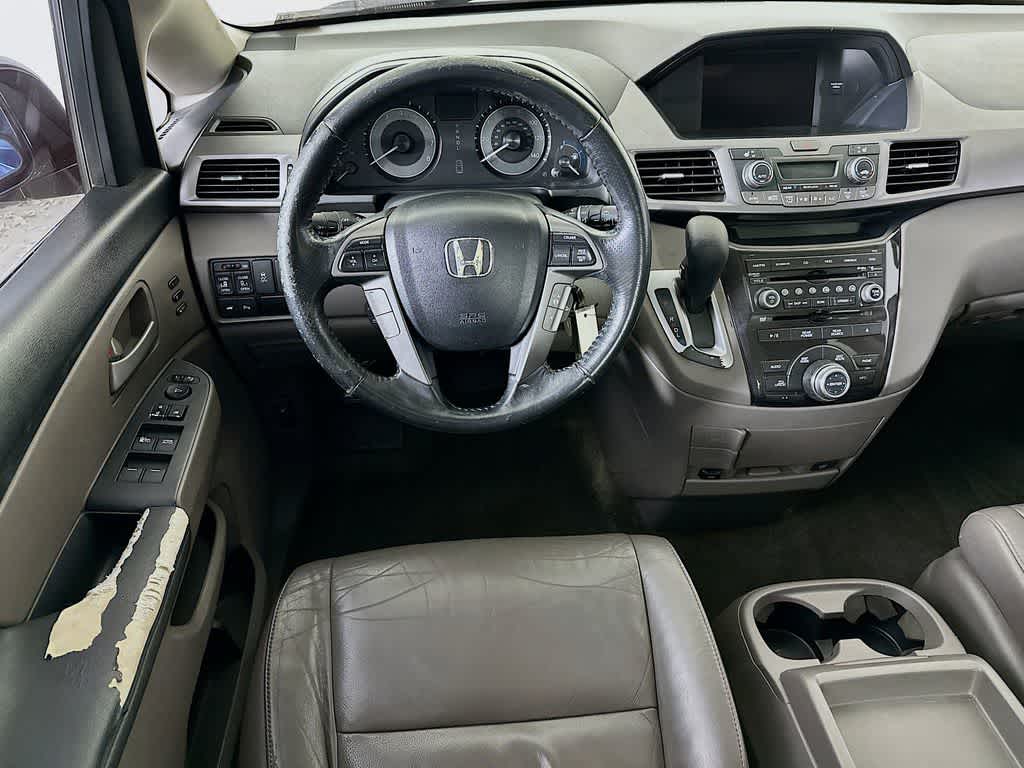Thumbnail: 2013 Honda Odyssey - 10