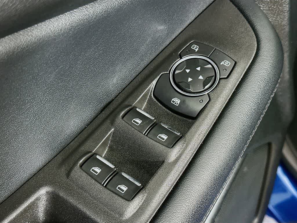 Thumbnail: 2022 Ford Edge - 28