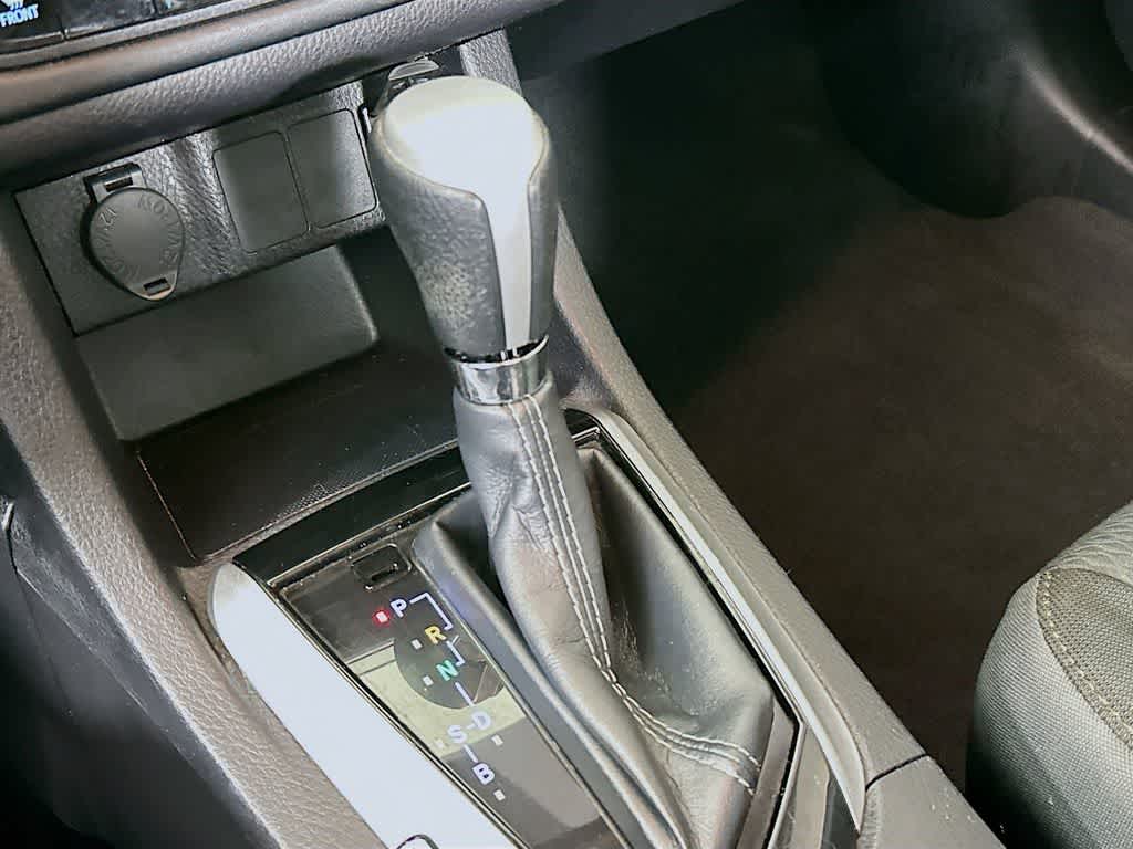 Thumbnail: 2019 Toyota Corolla - 18