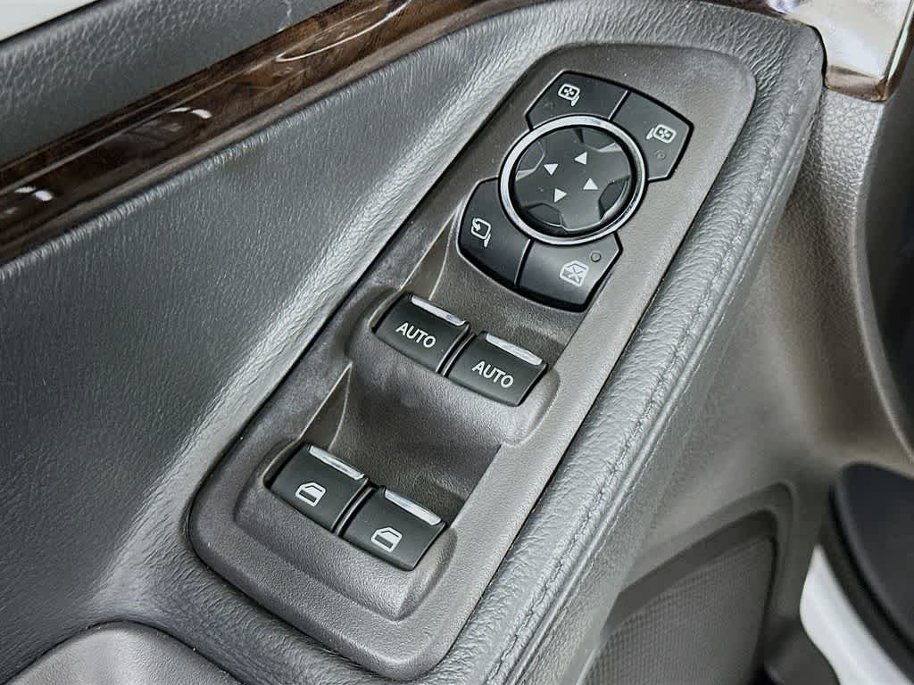 2015 Ford Explorer Limited 28