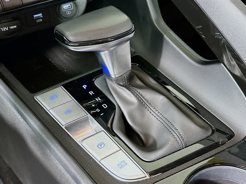 Thumbnail: 2023 Hyundai Elantra - 17