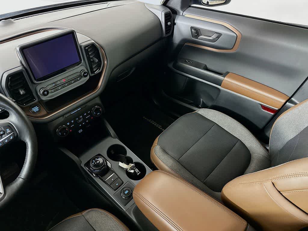 Thumbnail: 2021 Ford Bronco Sport - 11