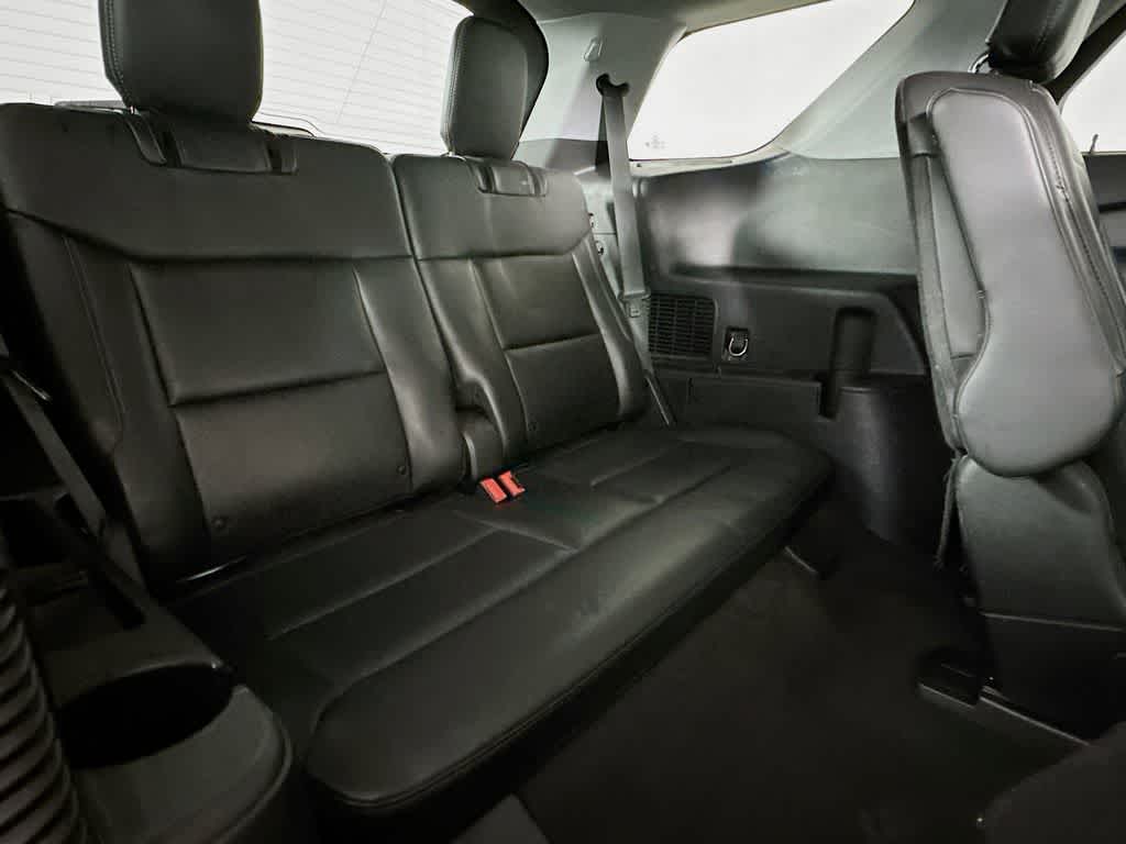 Thumbnail: 2022 Ford Explorer - 32