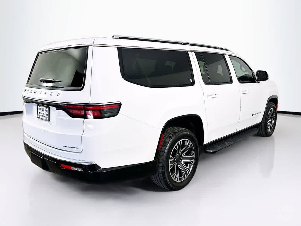 Thumbnail: 2023 Jeep Wagoneer - 24