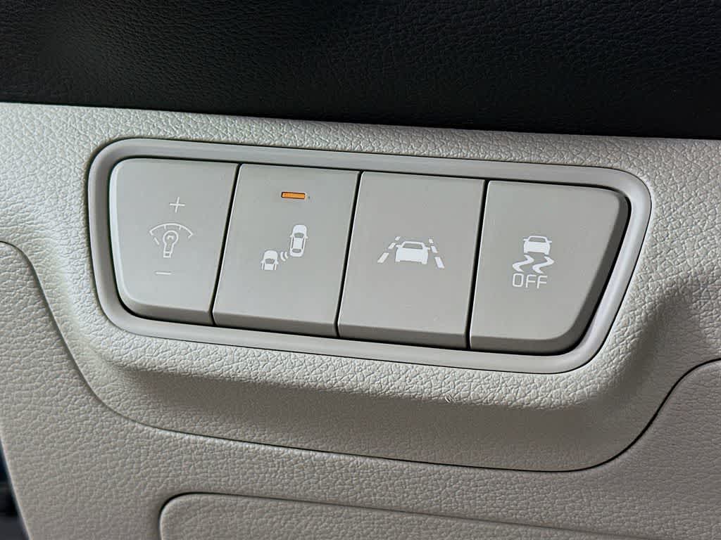 Thumbnail: 2019 Kia Forte - 27