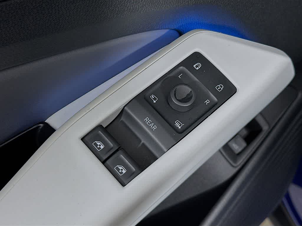 Thumbnail: 2021 Volkswagen ID.4 - 27