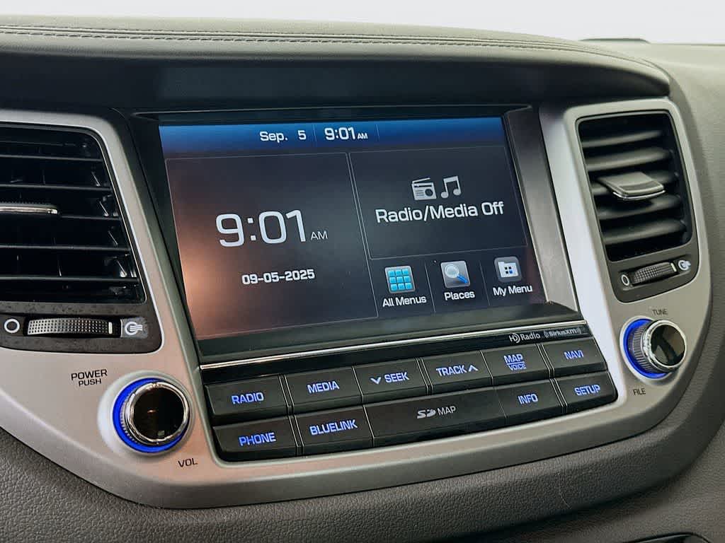 Thumbnail: 2016 Hyundai Tucson - 17