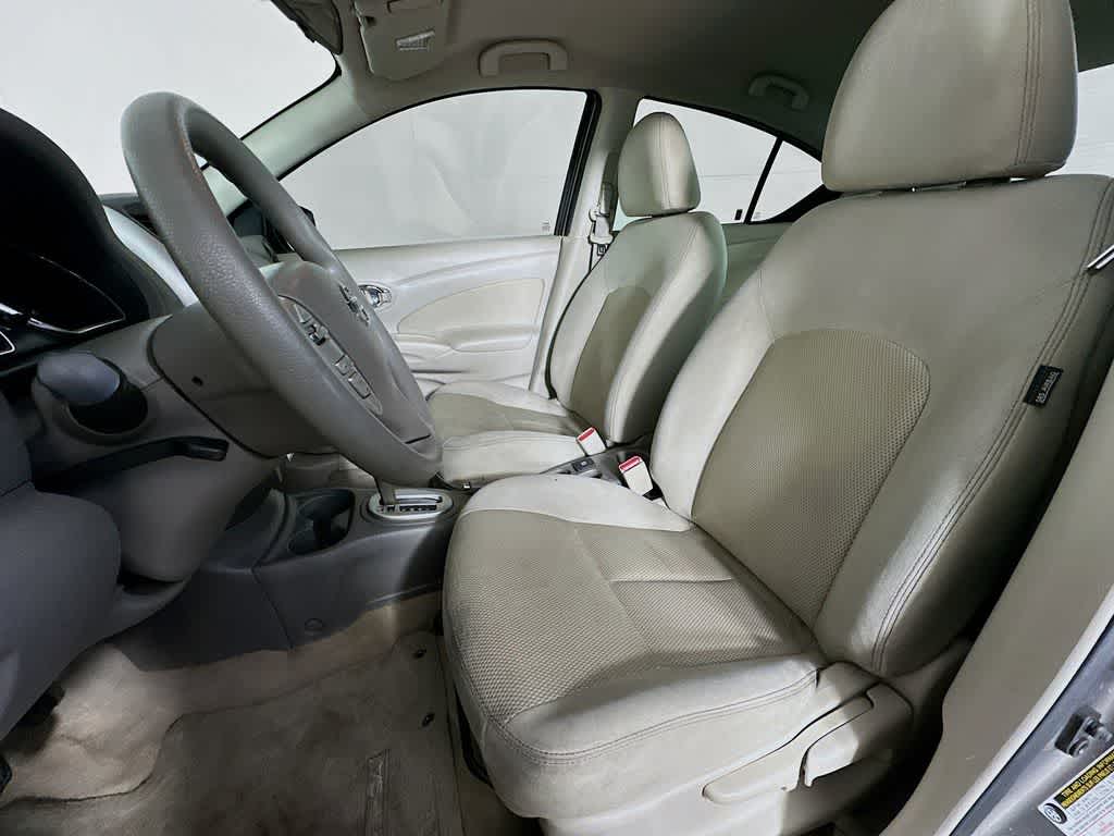 Thumbnail: 2016 Nissan Versa - 12