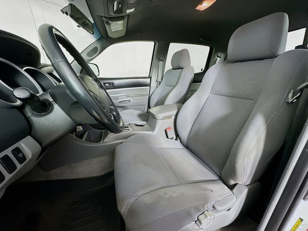 Thumbnail: 2008 Toyota Tacoma - 11