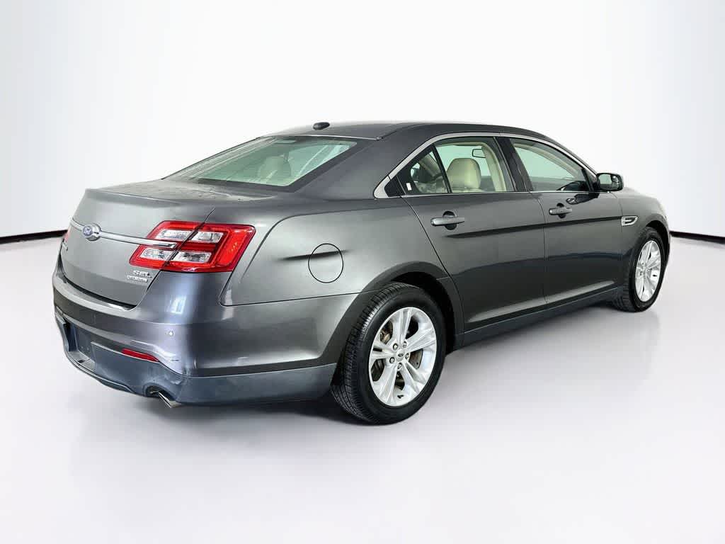 Thumbnail: 2015 Ford Taurus - 23