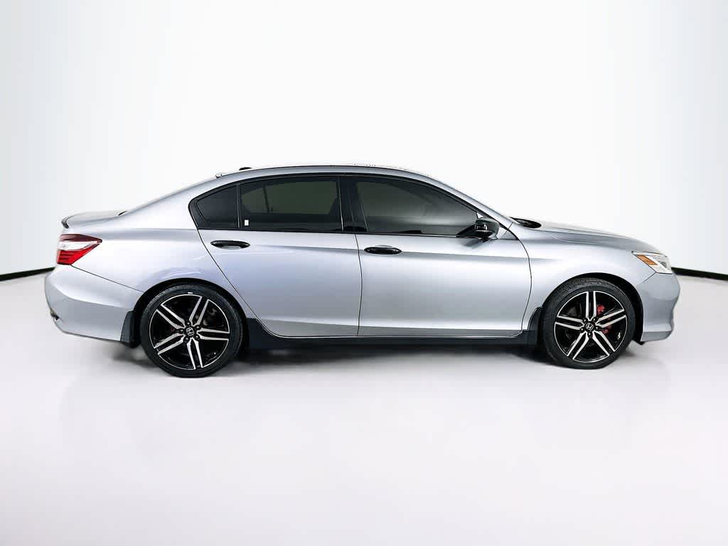 Thumbnail: 2017 Honda Accord - 25