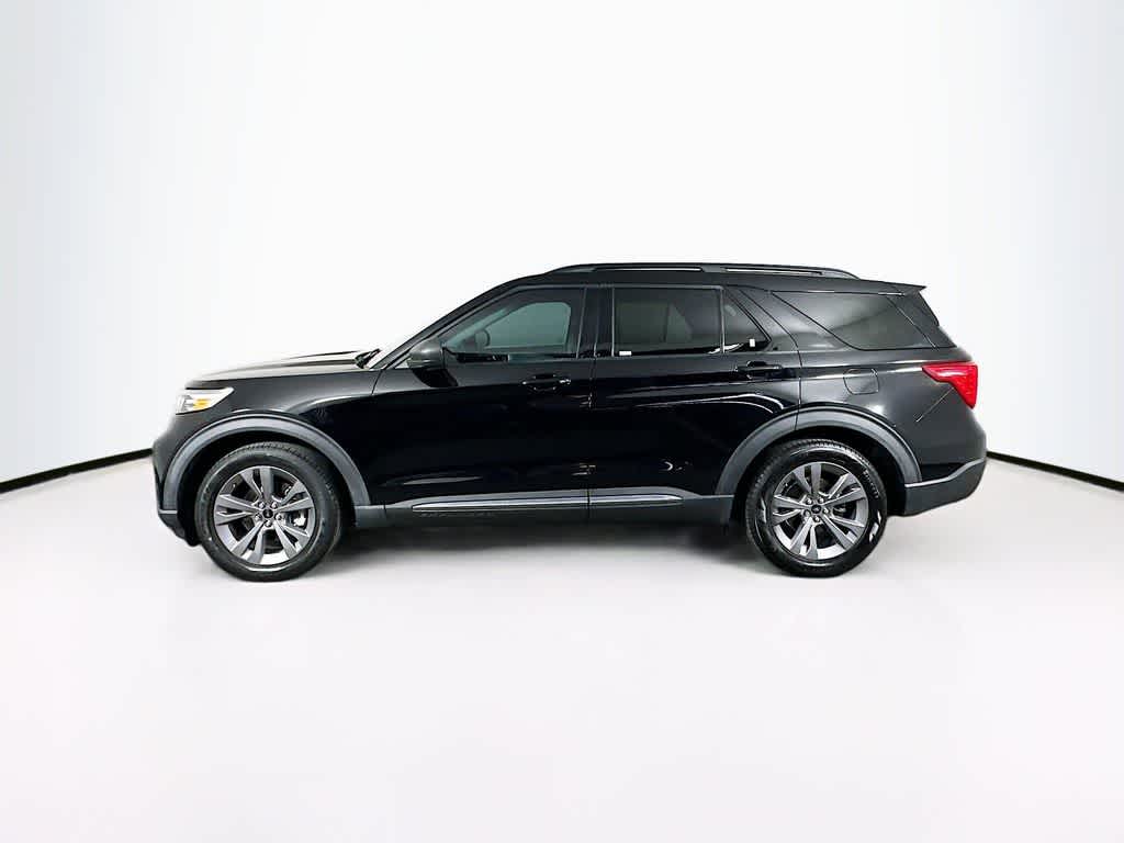 Thumbnail: 2021 Ford Explorer - 3