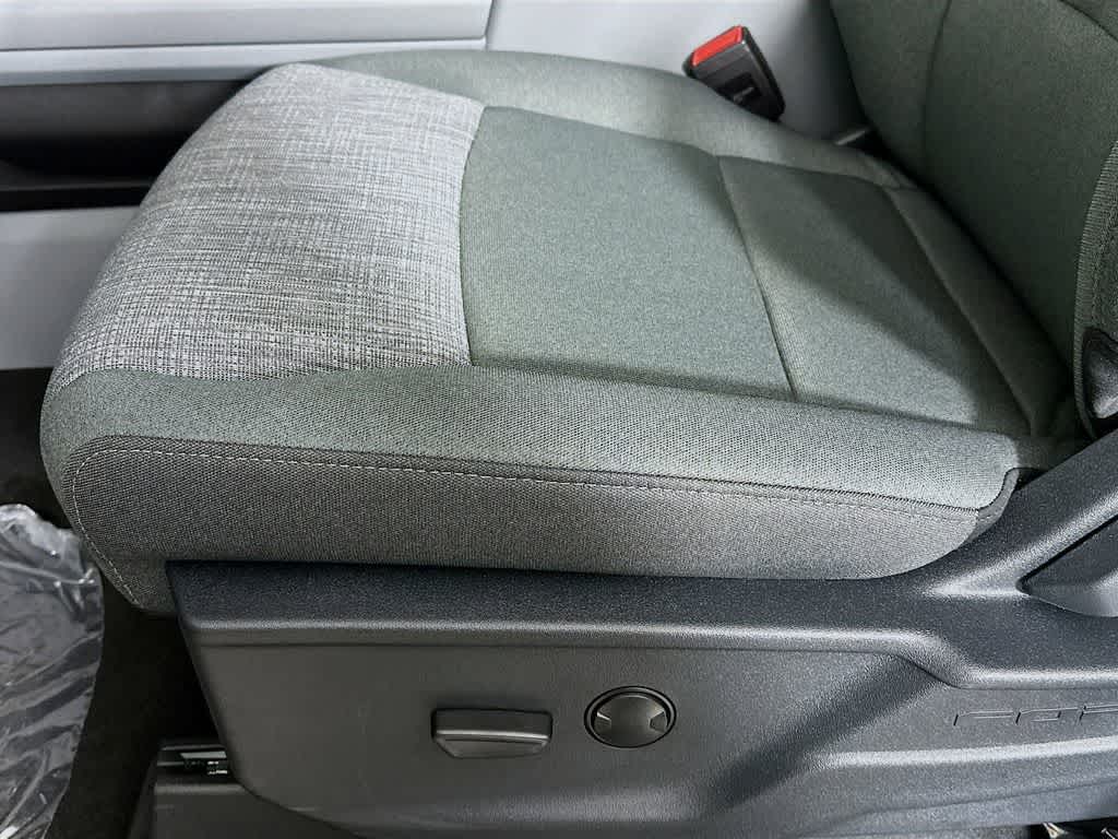 Thumbnail: 2026 Ford F-250 - 32