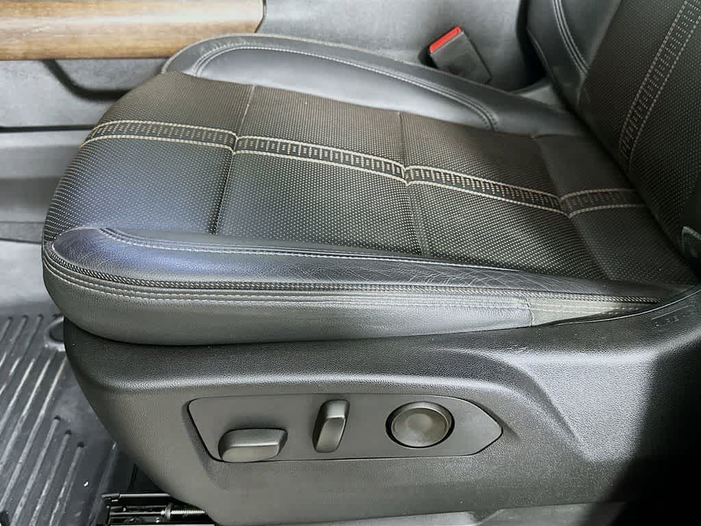 Thumbnail: 2024 Chevrolet Silverado 2500 - 30