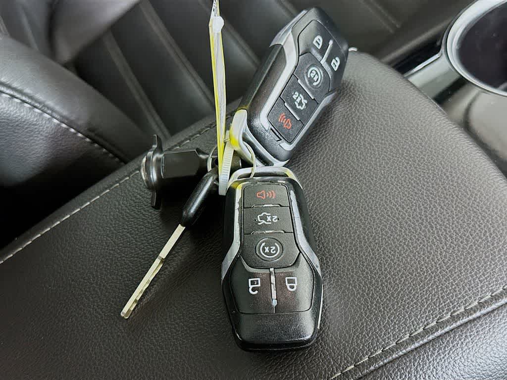 Thumbnail: 2015 Ford Fusion - 21