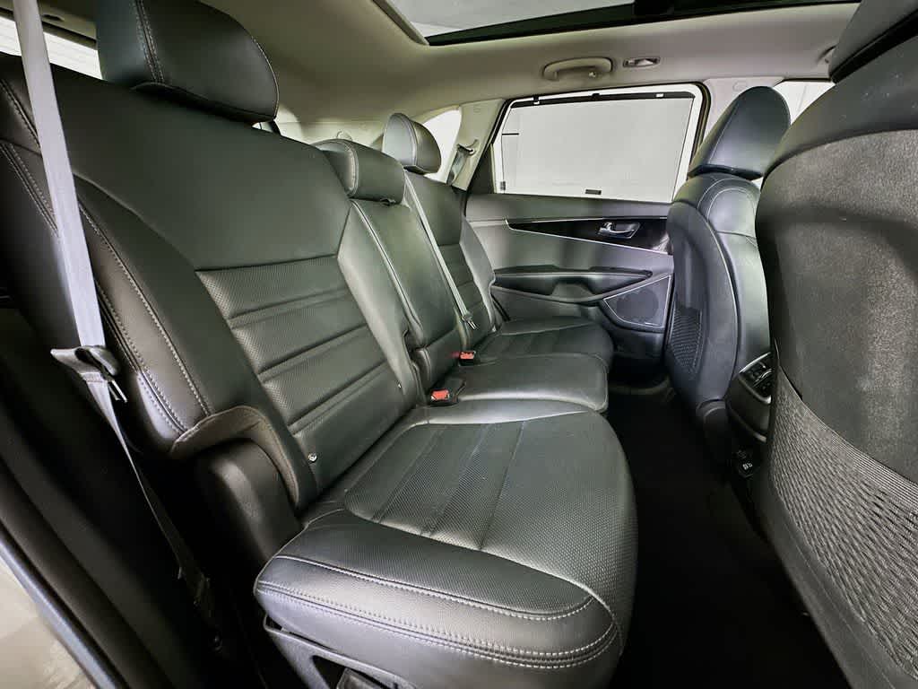 Thumbnail: 2019 Kia Sorento - 33