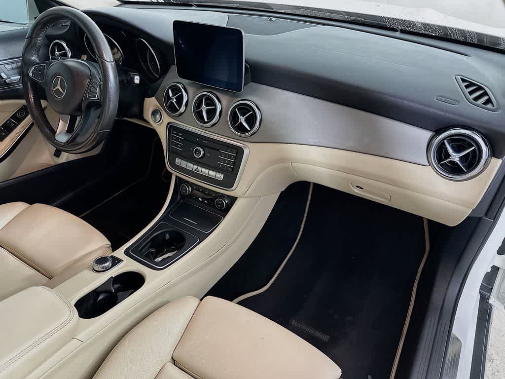 Thumbnail: 2018 Mercedes-Benz GLA - 32