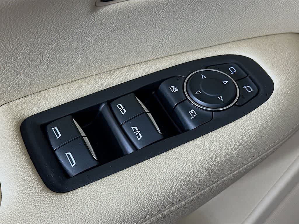 Thumbnail: 2019 Cadillac XT5 - 28
