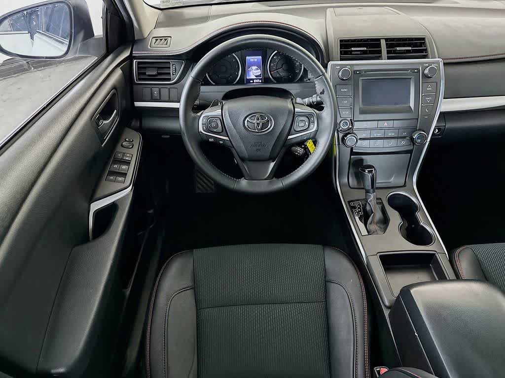 Thumbnail: 2017 Toyota Camry - 9
