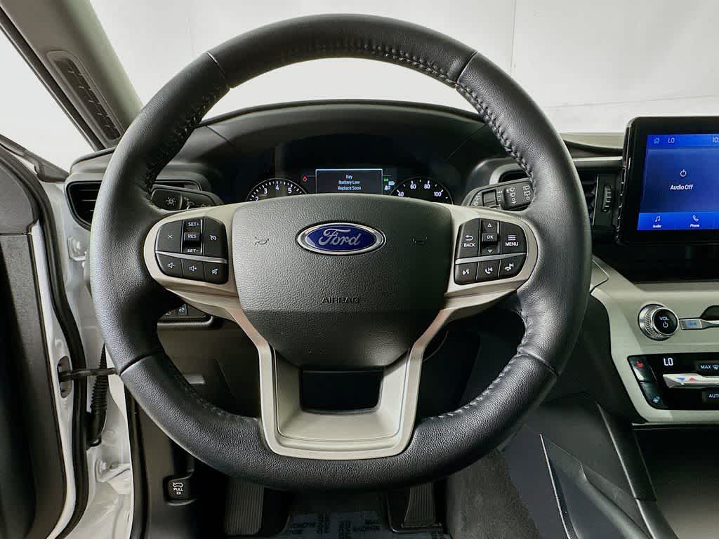 Thumbnail: 2020 Ford Explorer - 16