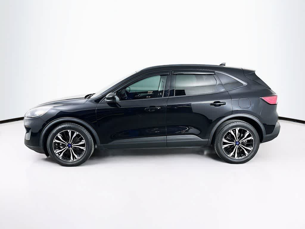 Thumbnail: 2021 Ford Escape - 3