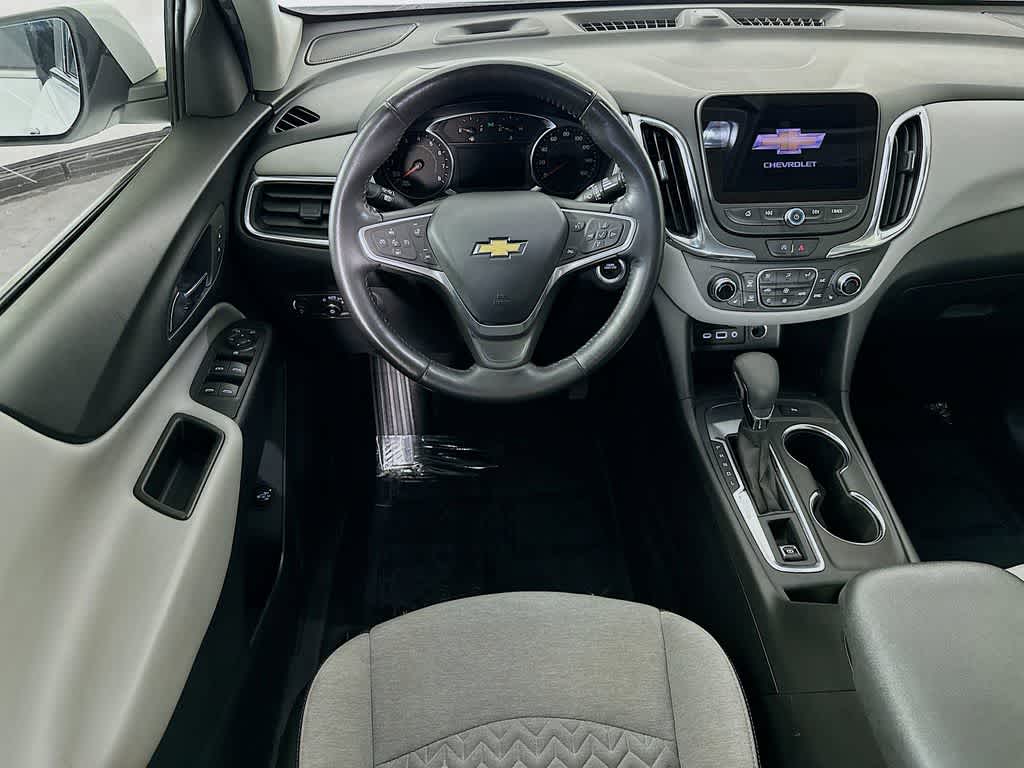 Thumbnail: 2022 Chevrolet Equinox - 10