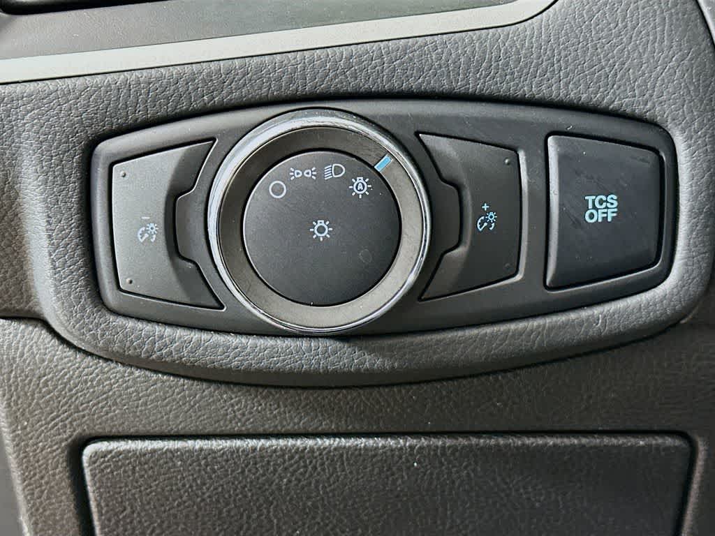 Thumbnail: 2022 Ford Edge - 26