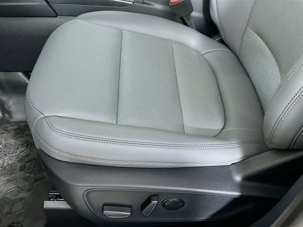 Thumbnail: 2025 Ford Bronco Sport - 31