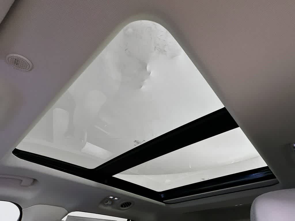 Thumbnail: 2025 Ford Explorer - 32