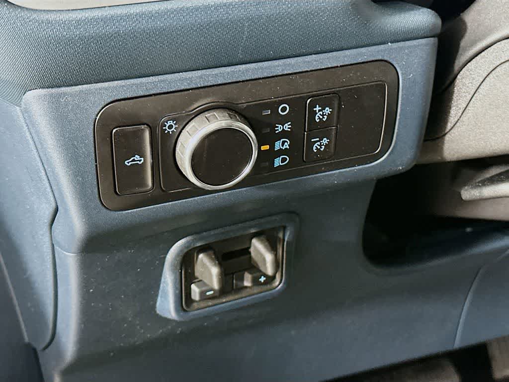 Thumbnail: 2025 Ford Maverick - 26