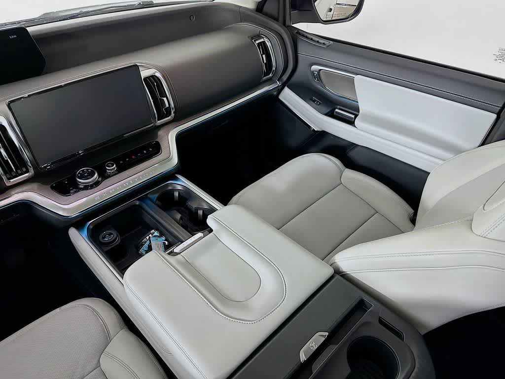 Thumbnail: 2026 Ford Expedition - 11