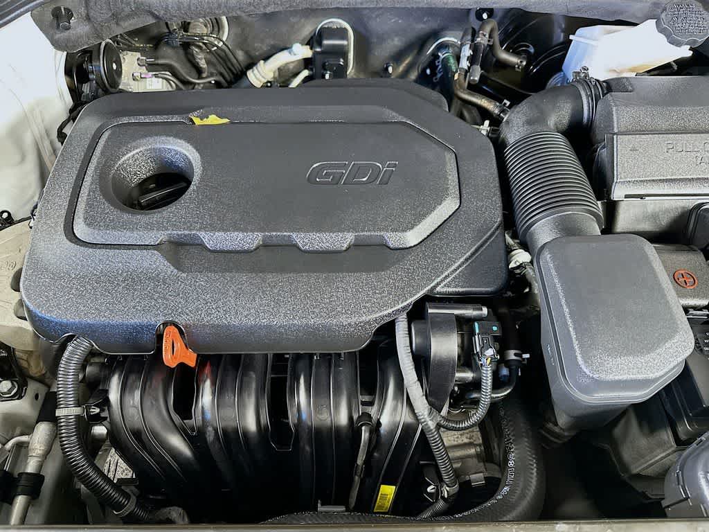 Thumbnail: 2018 Hyundai Santa Fe - 9