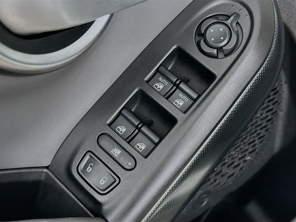 Thumbnail: 2016 Fiat 500X - 26