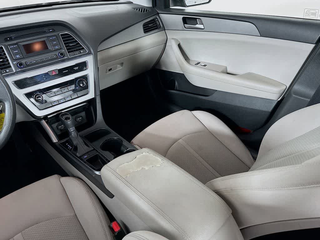 Thumbnail: 2015 Hyundai Sonata - 11