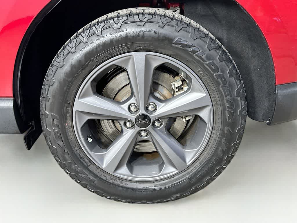 Thumbnail: 2022 Ford Edge - 8