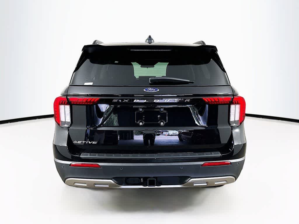 Thumbnail: 2026 Ford Explorer - 5