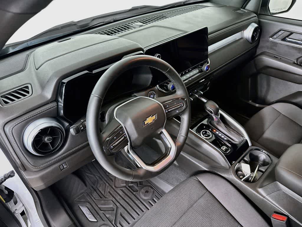 Thumbnail: 2023 Chevrolet Colorado - 2