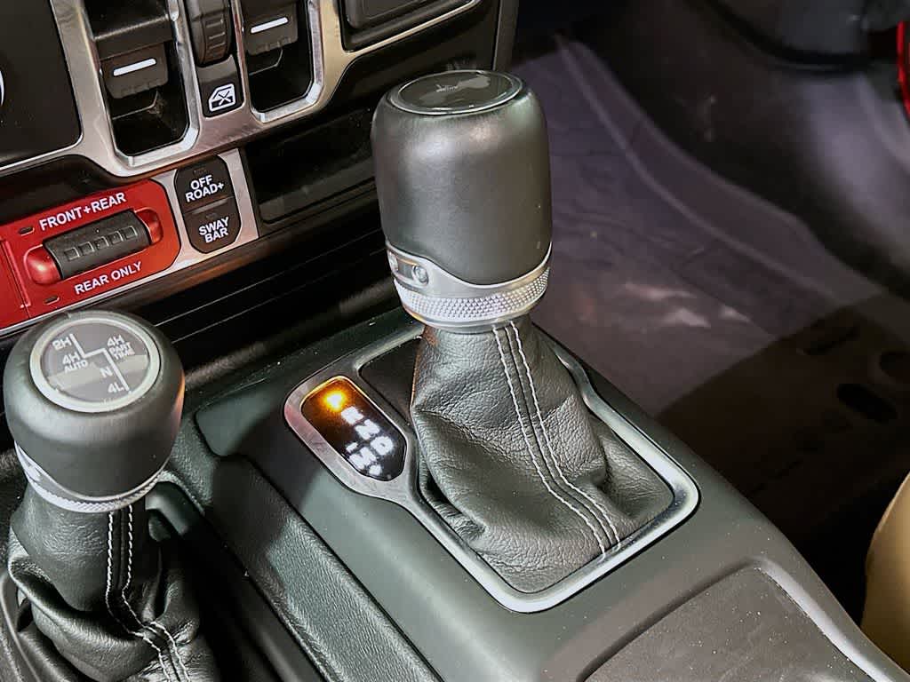 Thumbnail: 2022 Jeep Wrangler - 19